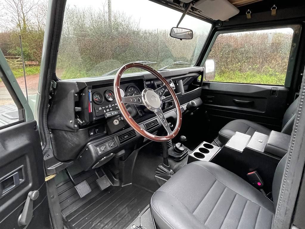 TATC Land Rover Defender 90 Green Soft Top interior